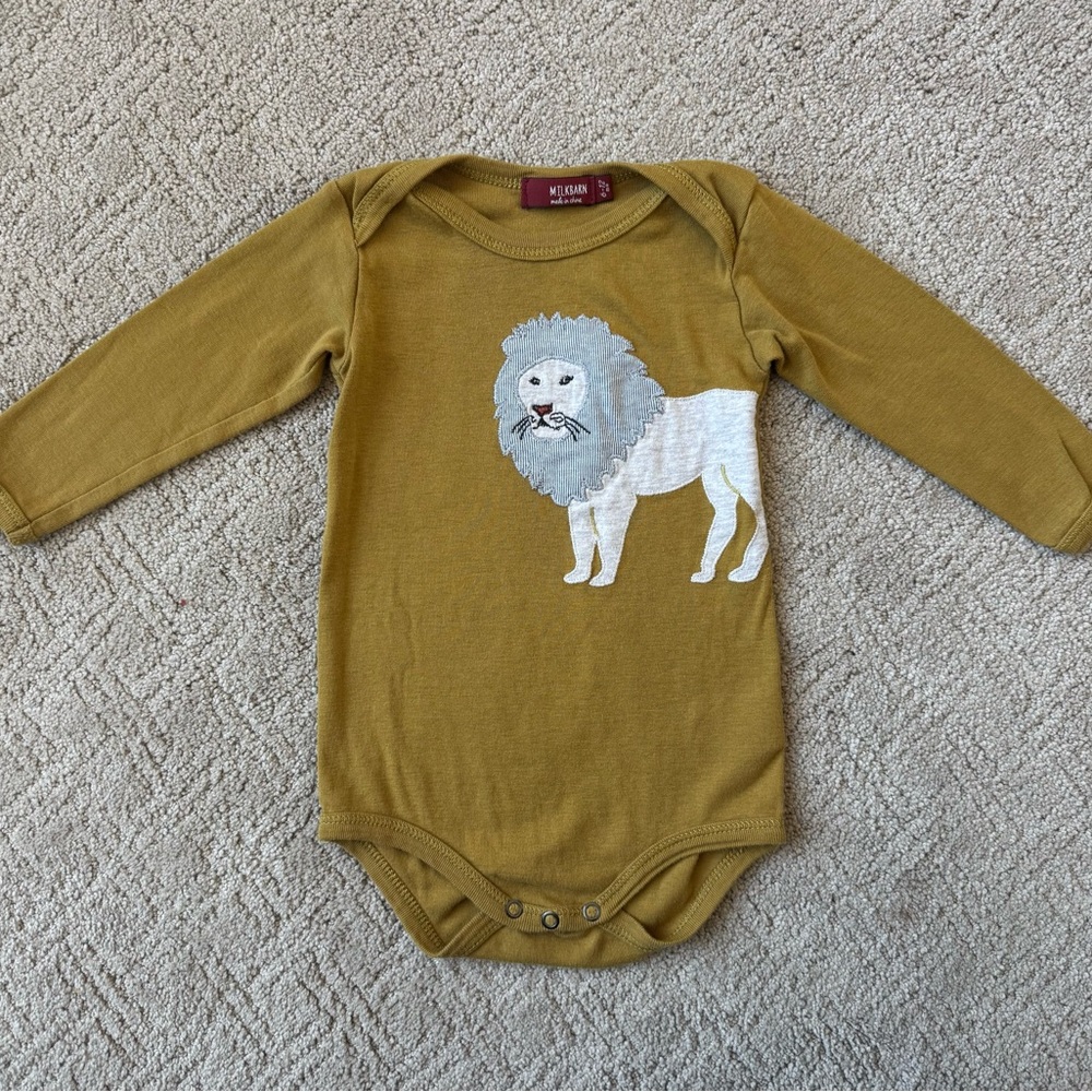 Milkbarn  organic appliqué Lion Onesie